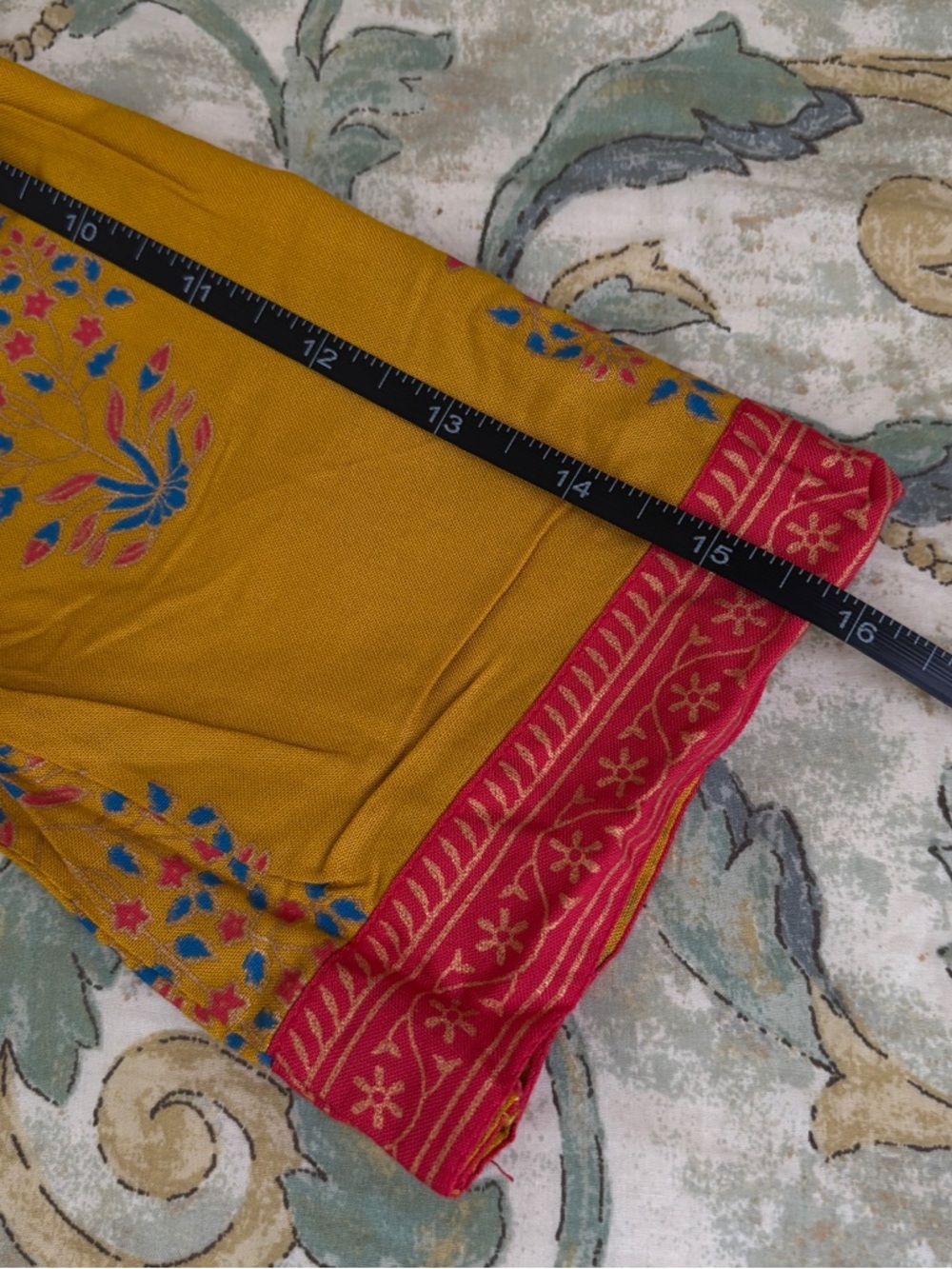 Kurti for Women - Picture 9 of 11